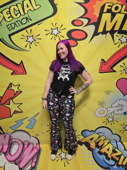 Webcam chat profile for gennyrock: Exhibition