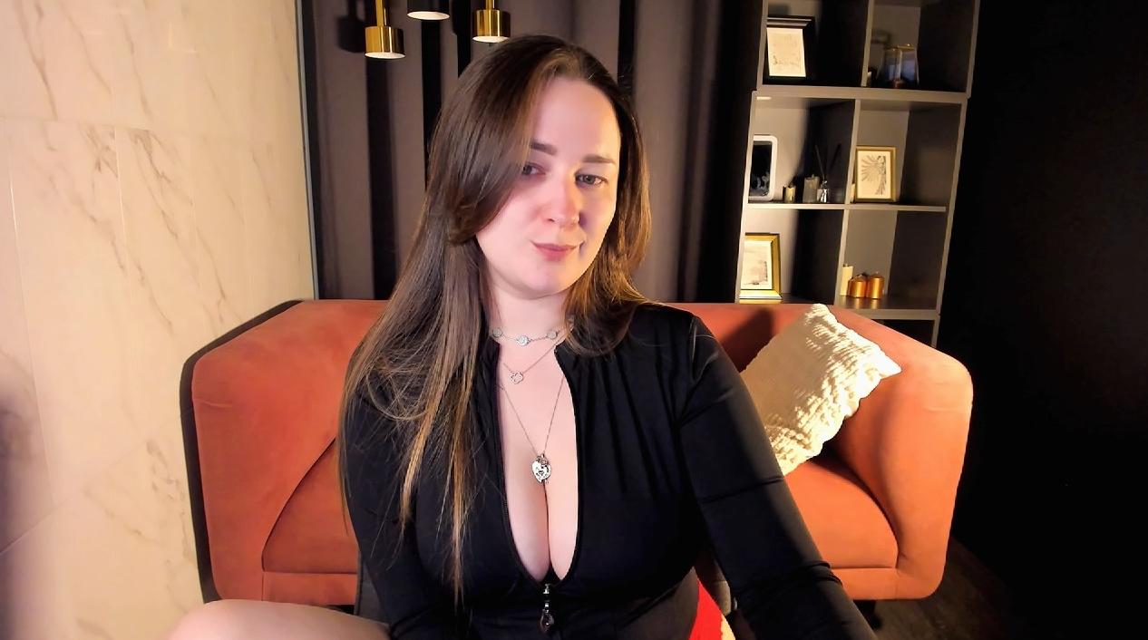 Webcam chat profile for EmmaBloomm: Dominatrix