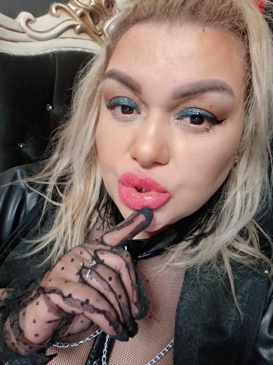 Webcam chat profile for MissTabitha: Dominatrix