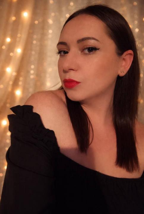 Webcam chat profile for KarolinnA: Ask about my Hobbies