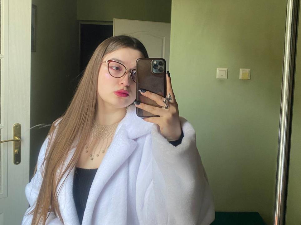 Webcam chat profile for BlackCattt: Outfits