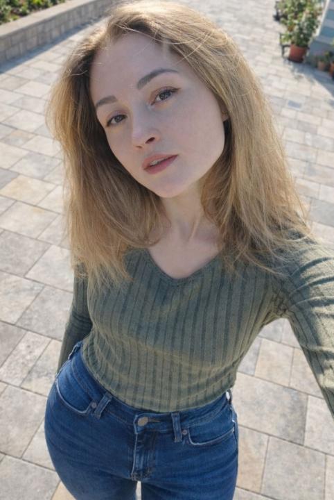 Webcam chat profile for Annabelle: Ask about my Hobbies