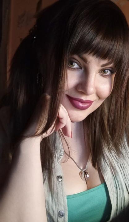 Webcam chat profile for AureliaLunit: Ask about my Hobbies