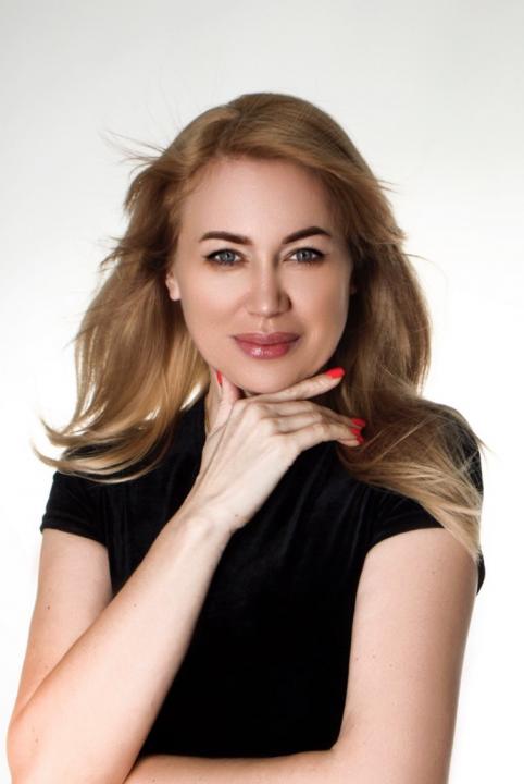 Webcam chat profile for LadyElyaWhisp: Sports