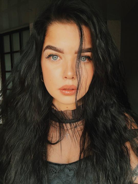 Webcam chat profile for FlowersCute