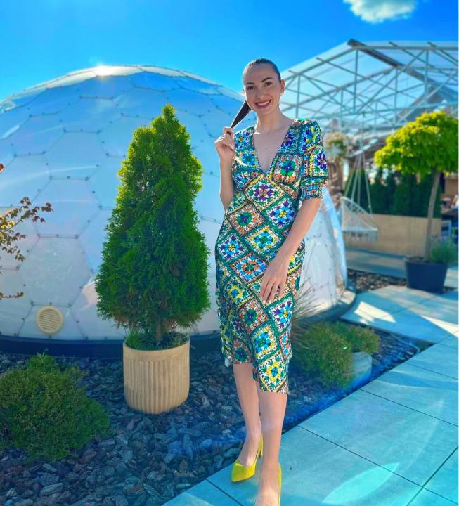 Webcam chat profile for MiraeBell: Outfits