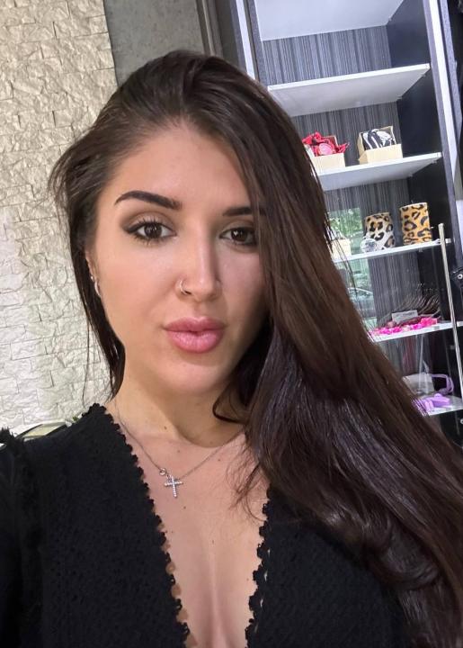 Webcam chat profile for Xavira: Ask about my Hobbies