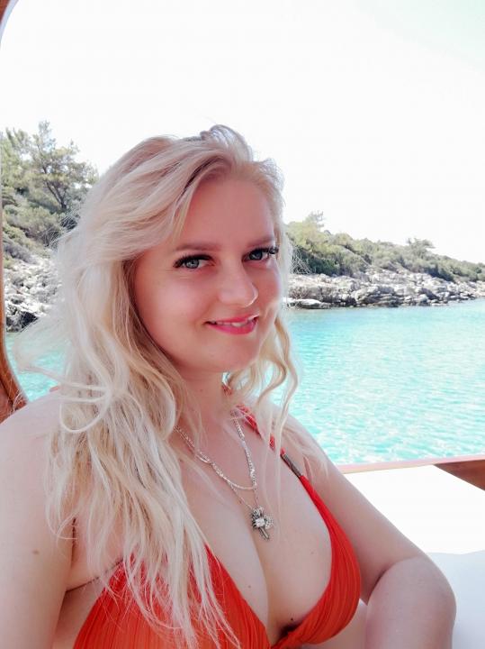 Webcam chat profile for AlinaSkye: Outfits