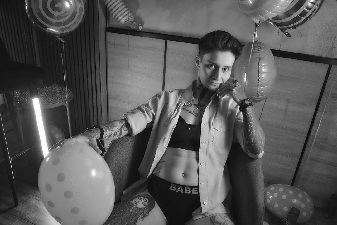 Webcam chat profile for KennyXSX: Dominatrix