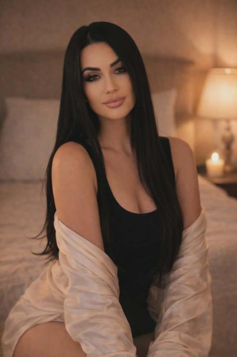 Webcam chat profile for 00Queen: Outfits