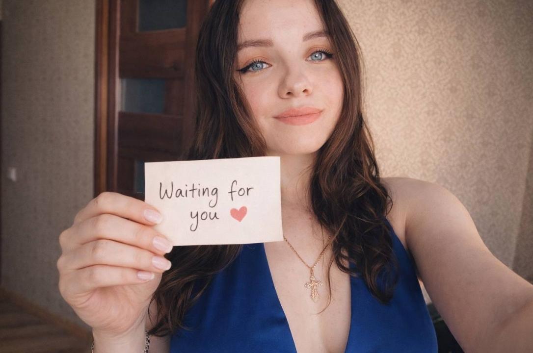 Webcam chat profile for Oleo19: Books/Reading