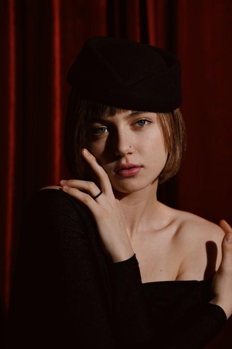 Webcam chat profile for EchoScribe: Outfits