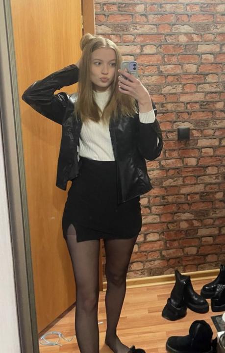 Webcam chat profile for AphroditeWOW