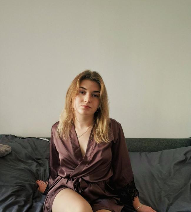 Webcam chat profile for GloriaRai: Art