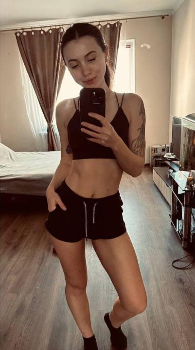 Webcam chat profile for Re3gina: Fitness