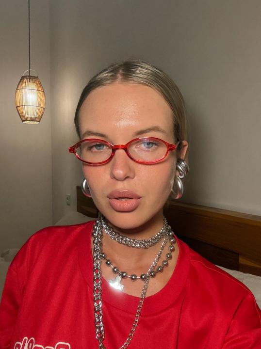 Webcam chat profile for roxycherry: Cooking