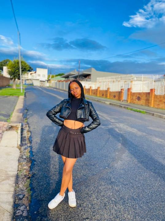 Webcam chat profile for YoungFlirty18: Bondage & discipline