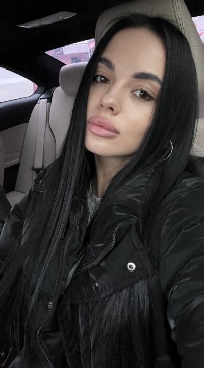 Webcam chat profile for Angelinna: Ask about my Hobbies