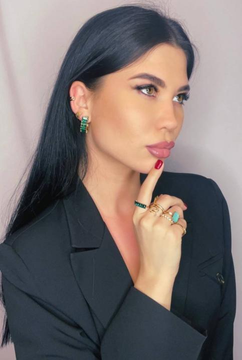 Webcam chat profile for Valerise: Fitness