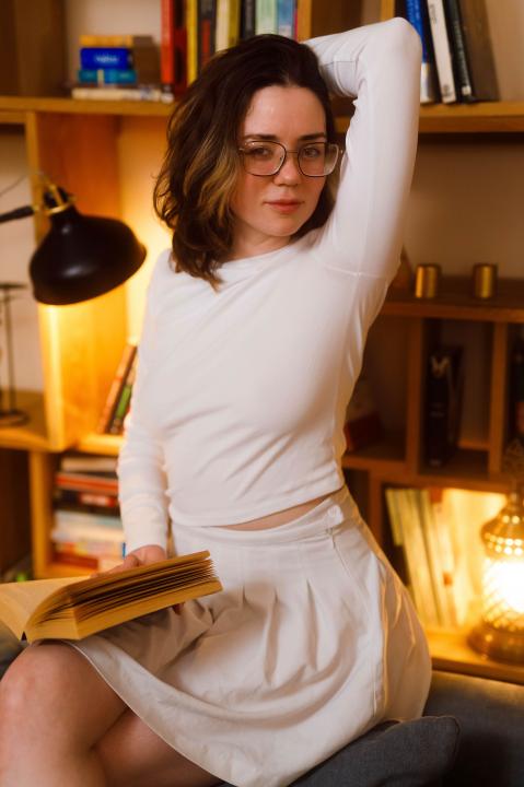 Webcam chat profile for SunnyTeaze: Exhibition