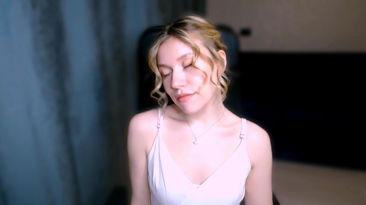 Webcam chat profile for TaylorBre: Legs, feet & shoes