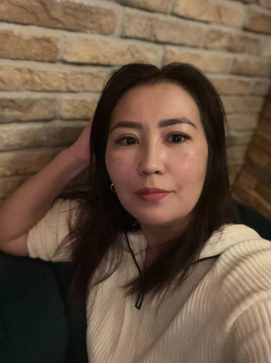 Webcam chat profile for Zeloria: Ask about my Hobbies