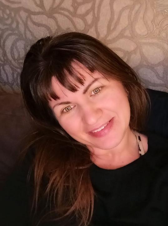 Webcam chat profile for Velinae: Ask about my Hobbies