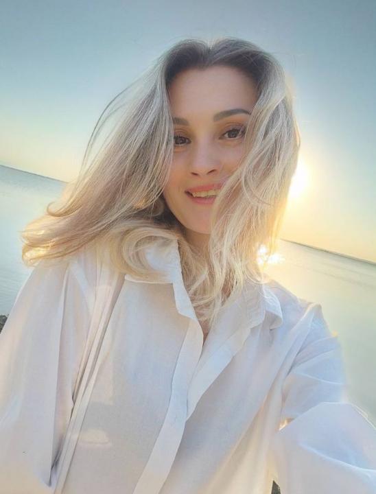 Webcam chat profile for Annabelle: Ask about my Hobbies