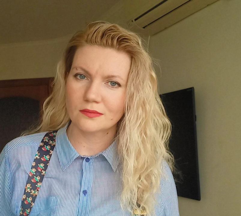 Webcam chat profile for LadyMadrid: Outfits