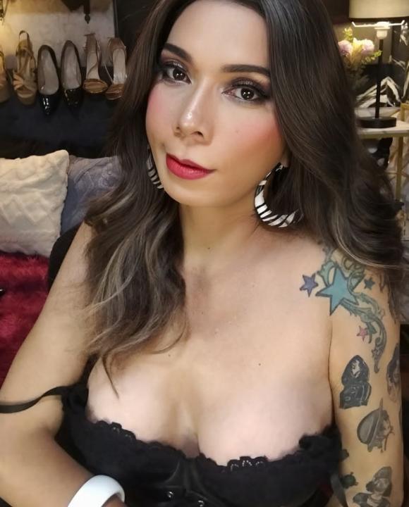 Webcam chat profile for CELINAFOX: Dominatrix