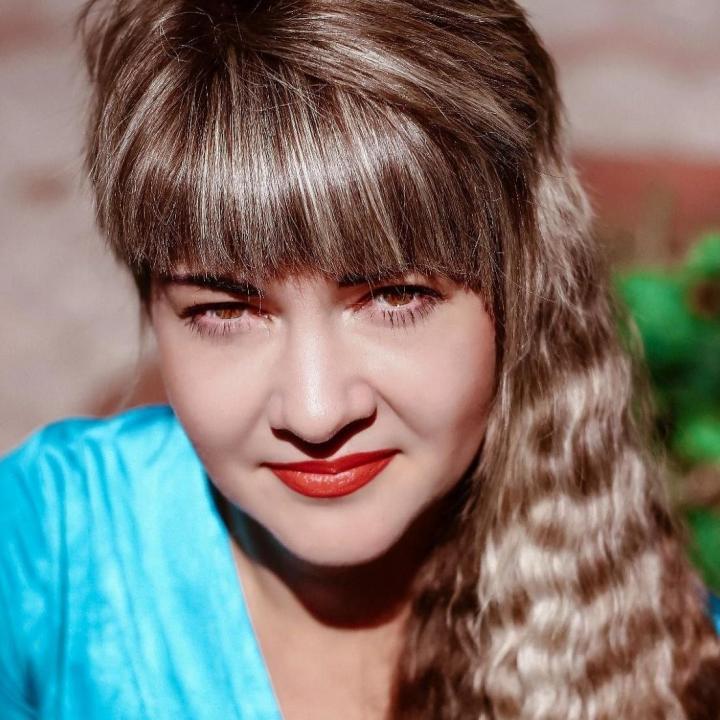 Webcam chat profile for SunshineGold: Outdoor Activities