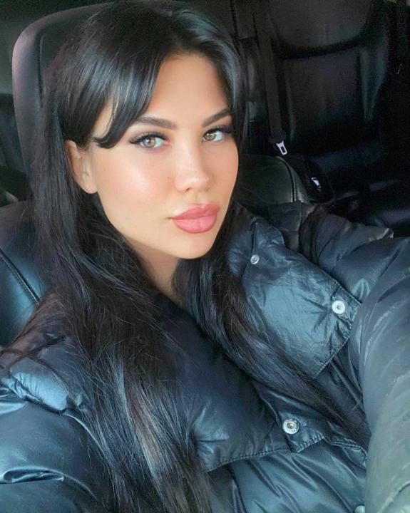 Webcam chat profile for Valerise: Freckles