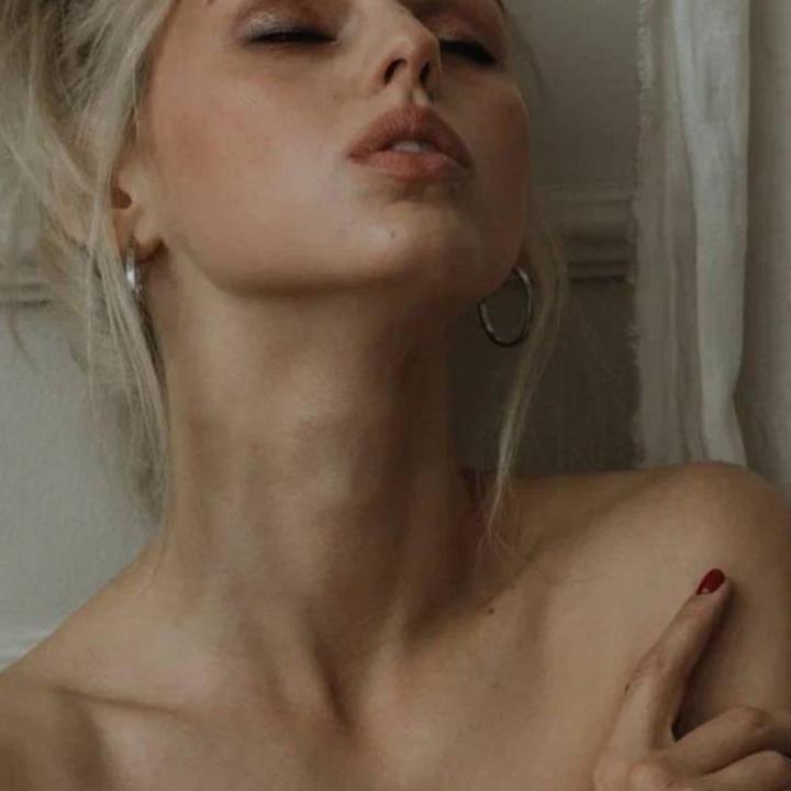 Webcam chat profile for AngyModels55: Leather