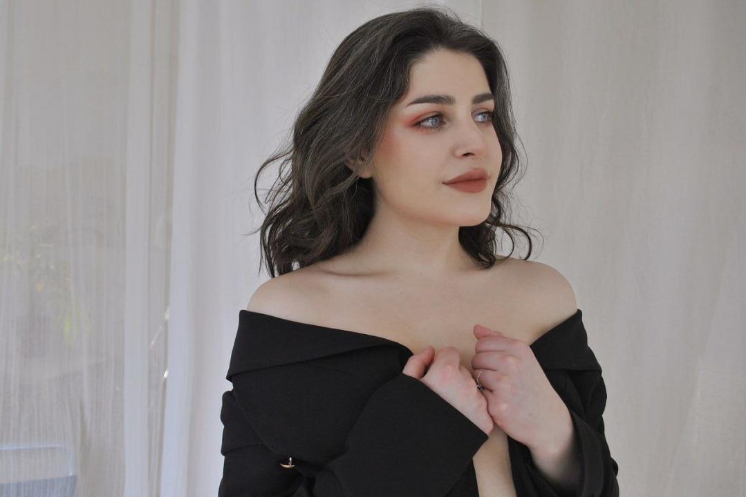 Webcam chat profile for Roselina: Dominatrix