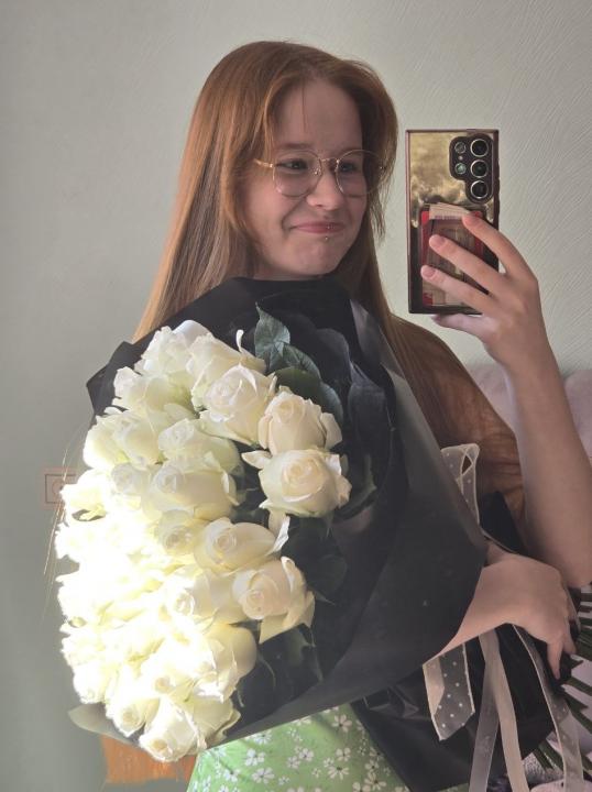 Webcam chat profile for sweetiefoxxxy: Latex & rubber