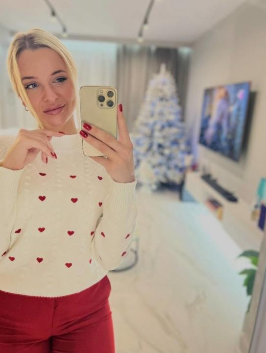 Webcam chat profile for Minelky: Fitness