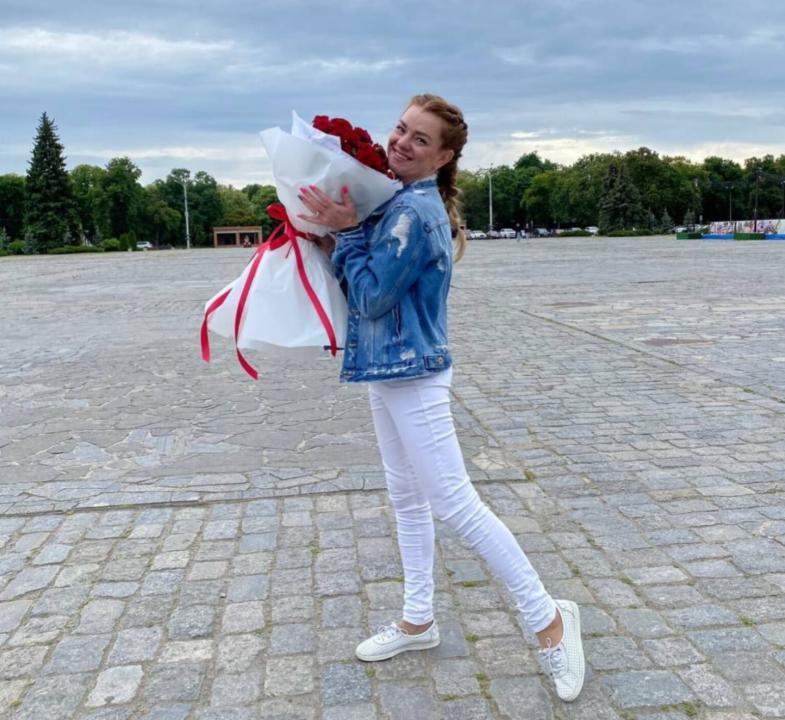 Webcam chat profile for 1Foxy: Ask about my Hobbies