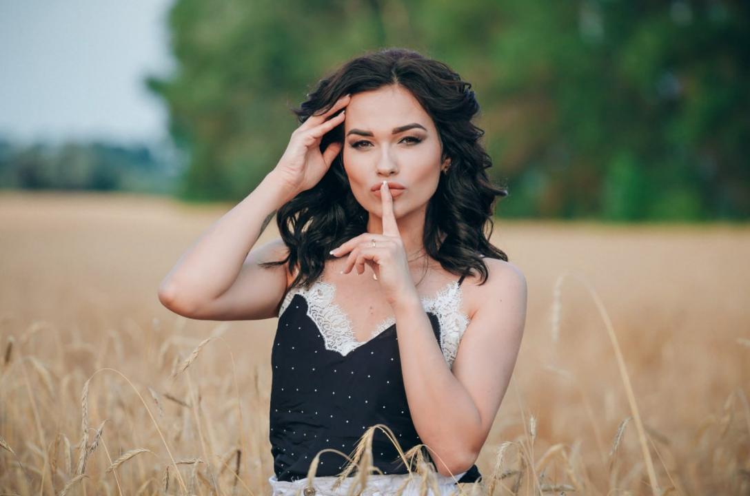 Webcam chat profile for LinaHarmony: Outfits