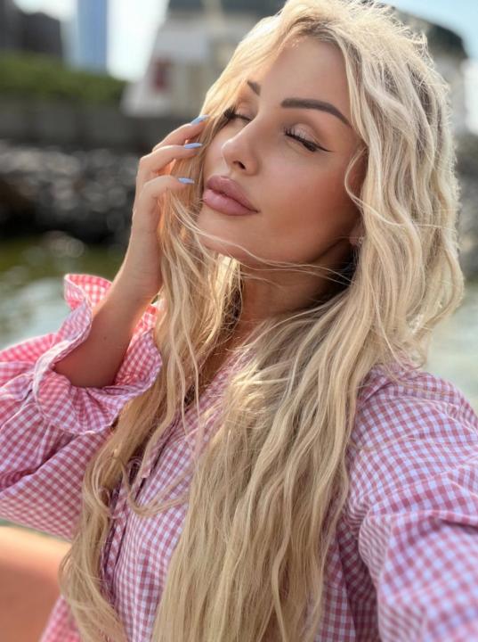 Webcam chat profile for softtangel: Outfits