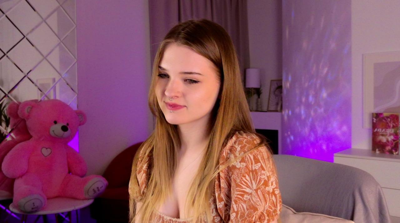 Webcam chat profile for StarryLia: Lingerie & stockings