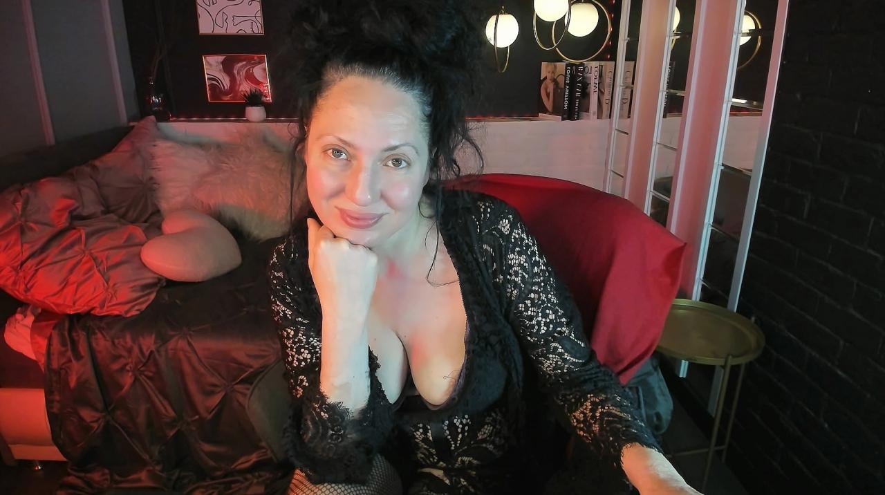 Webcam chat profile for AnitaMuse: Latex & rubber