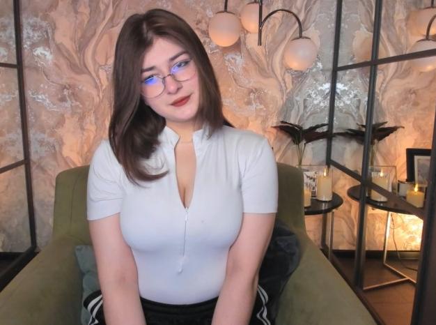 Webcam chat profile for HaniaWish: Legs, feet & shoes