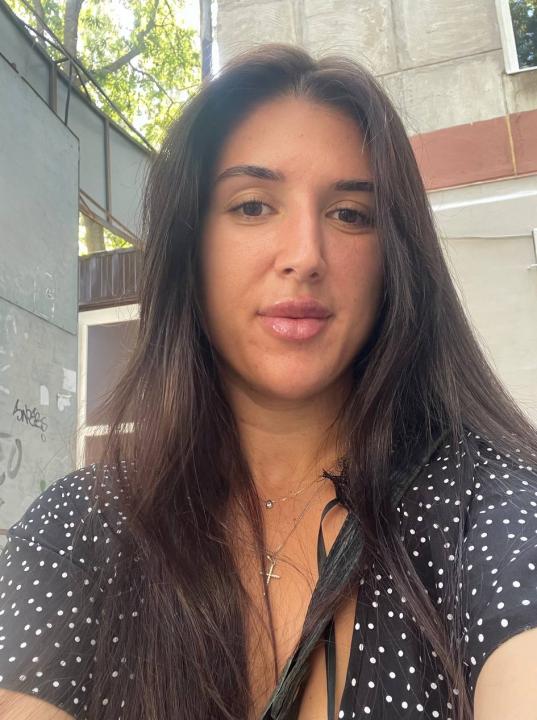 Webcam chat profile for Xavira