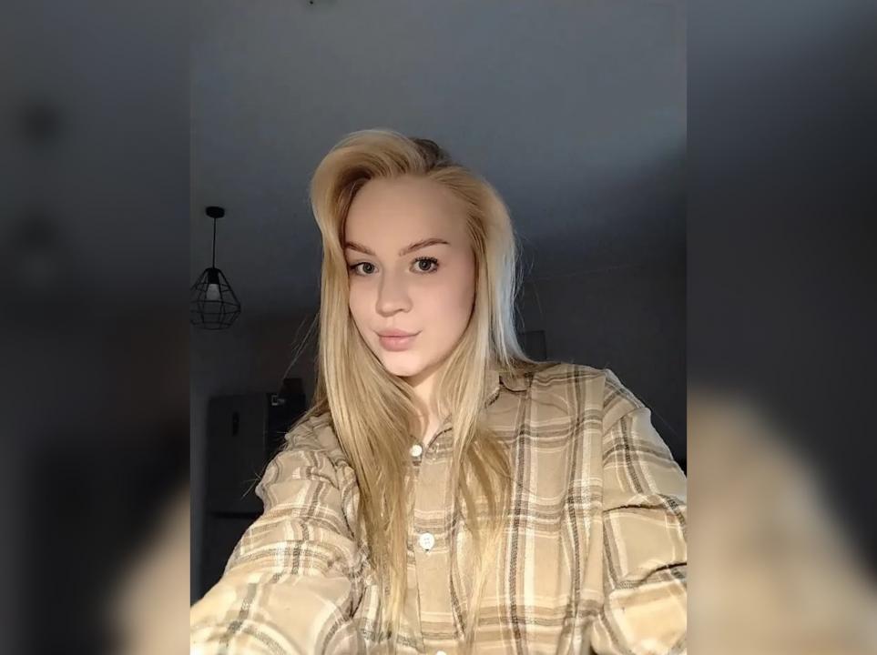 Webcam chat profile for Arlisse: Ask about my Hobbies