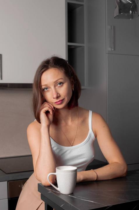 Webcam chat profile for Clarisse: Latex & rubber