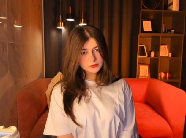 Webcam chat profile for HaniaWish: Legs, feet & shoes