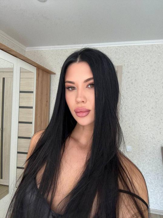 Webcam chat profile for Theprovocateur: Foot fetish