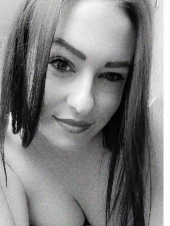 Webcam chat profile for Ralina: Ask about my Hobbies