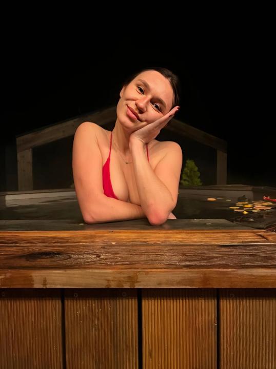 Webcam chat profile for Roza05: Latex & rubber