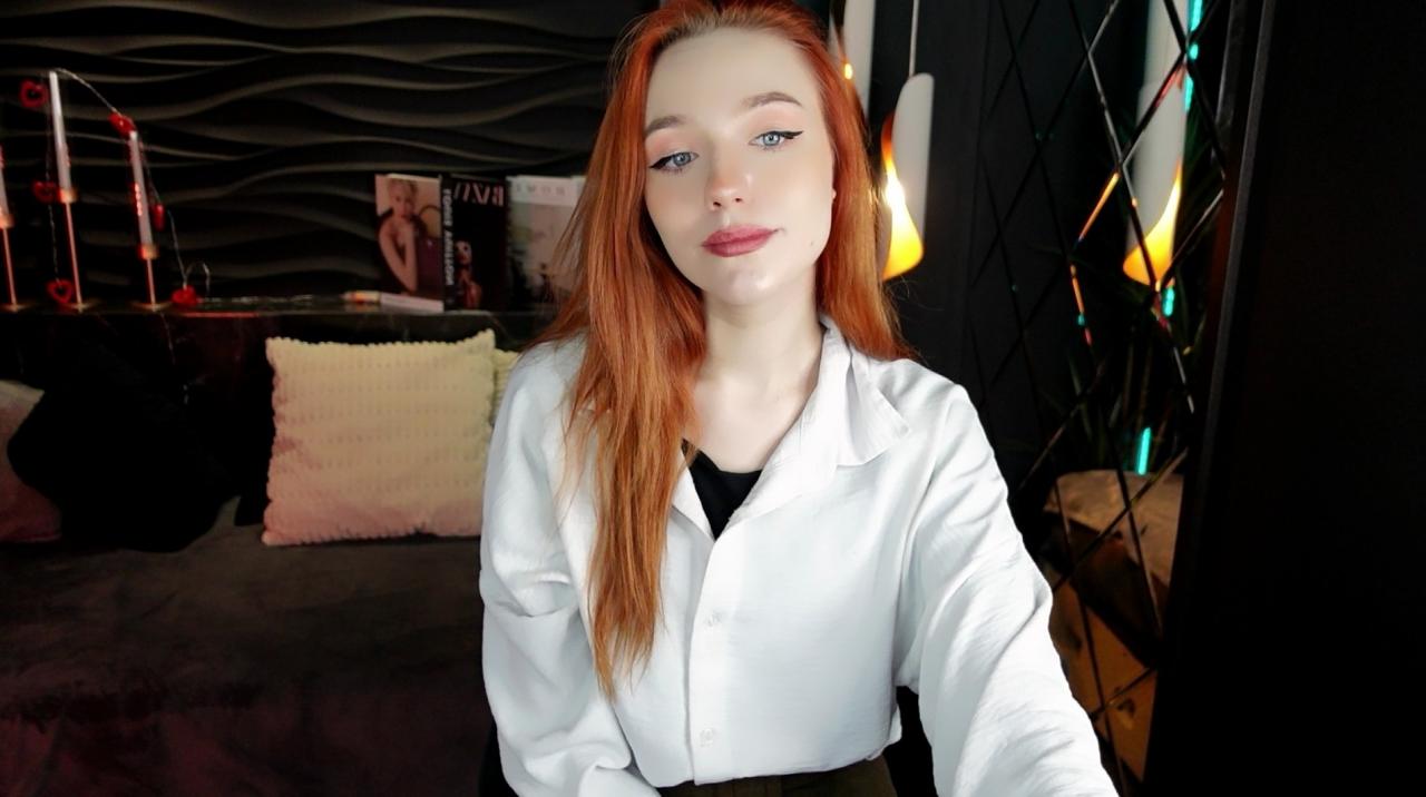 Webcam chat profile for ZlataSaar: Latex & rubber